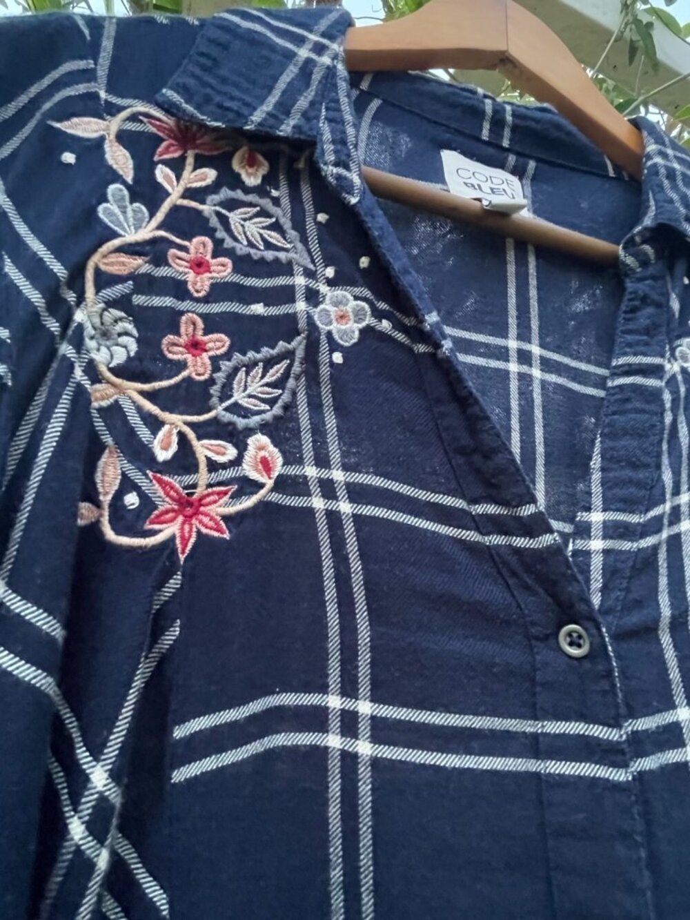 Code Bleu Navy Plaid Embroidered Pink Floral Tunic Top Size L Boho Western Fall